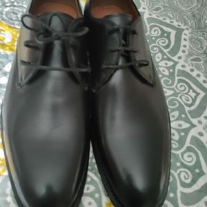 Black Shoes